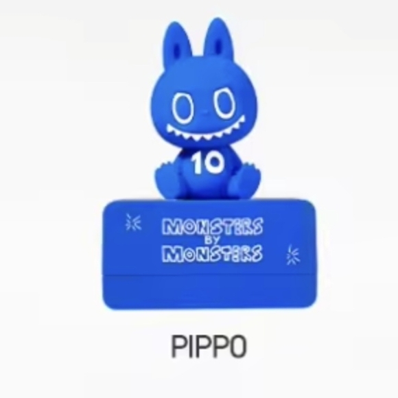 POP MART Accessories - The Monsters 10th Anniversary Frid8⁷/ytge Magnet   "Pippo"